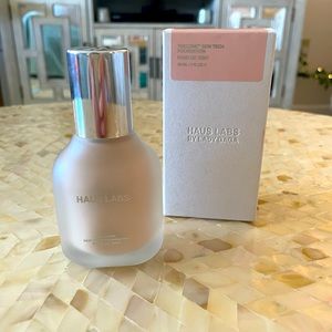 Haus Labs by Lady Gaga Triclone Skin Tech Foundation in Fair Neutral 040.